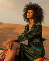 Robe en velours, féminine et agréable à porter. Collection spéciale fêtes de fin de d’années. 