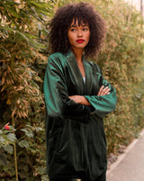 Découvrez notre veste oversize en velours. Une collection créée spécialement pour les fêtes de fin d'année.